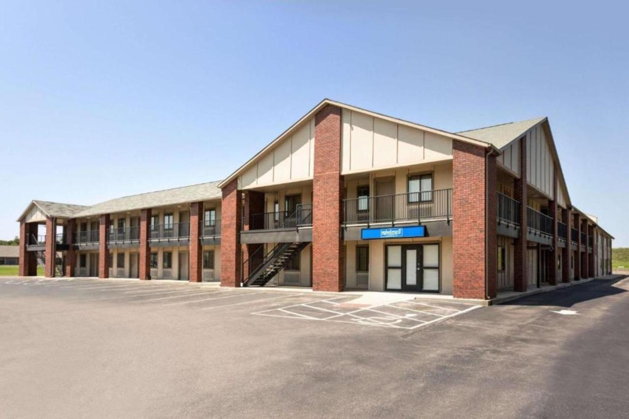 Travelodge By Wyndham Wellington Exteriör bild